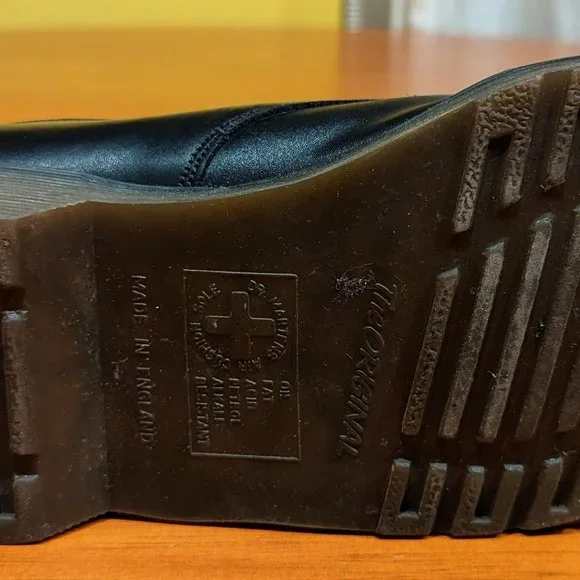 Funky Dr Martens black shoes with buckles & steel on toe - Picture 4 of 4